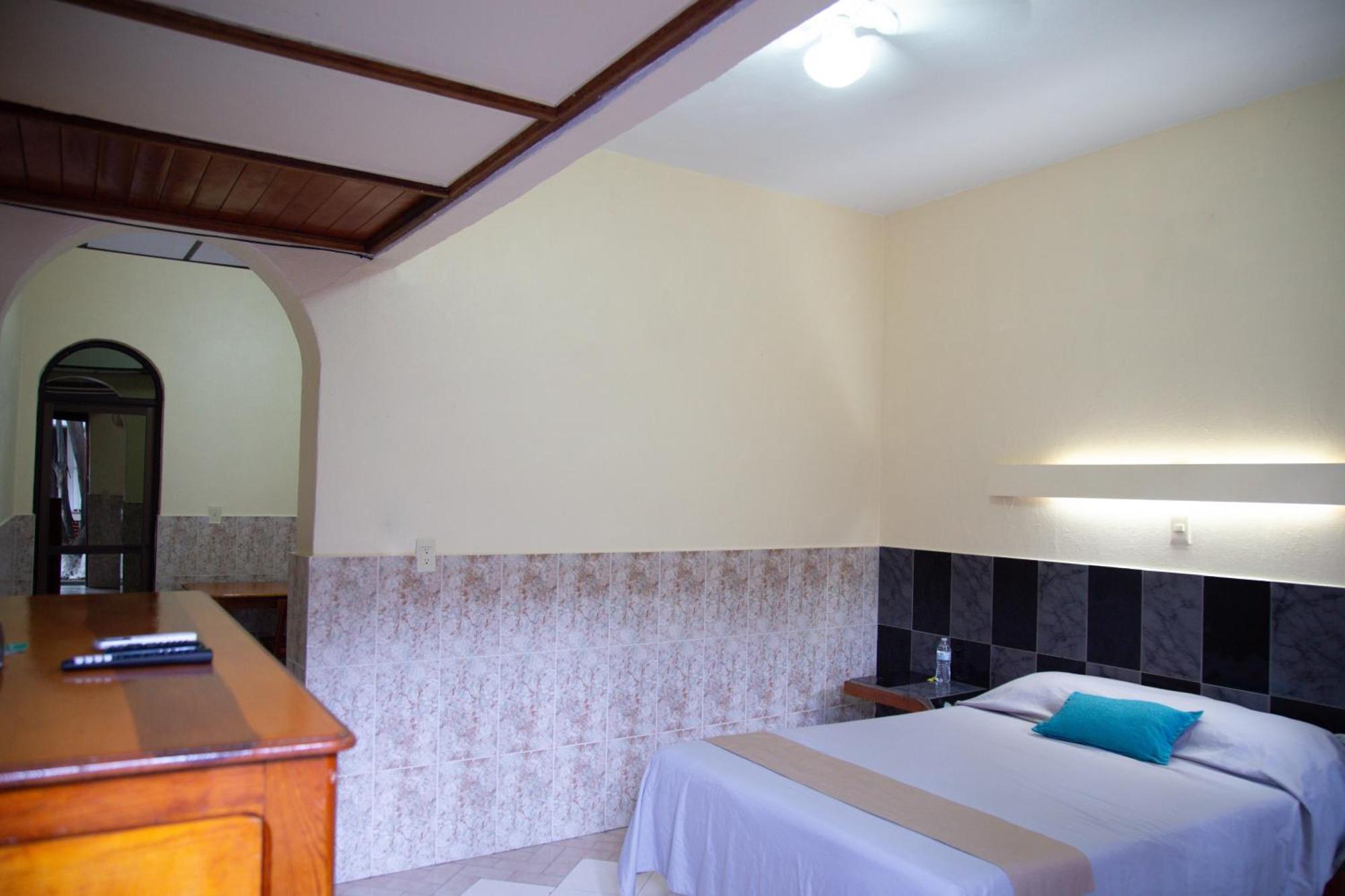 Hotel Privada Guadalupe Monterrey Esterno foto