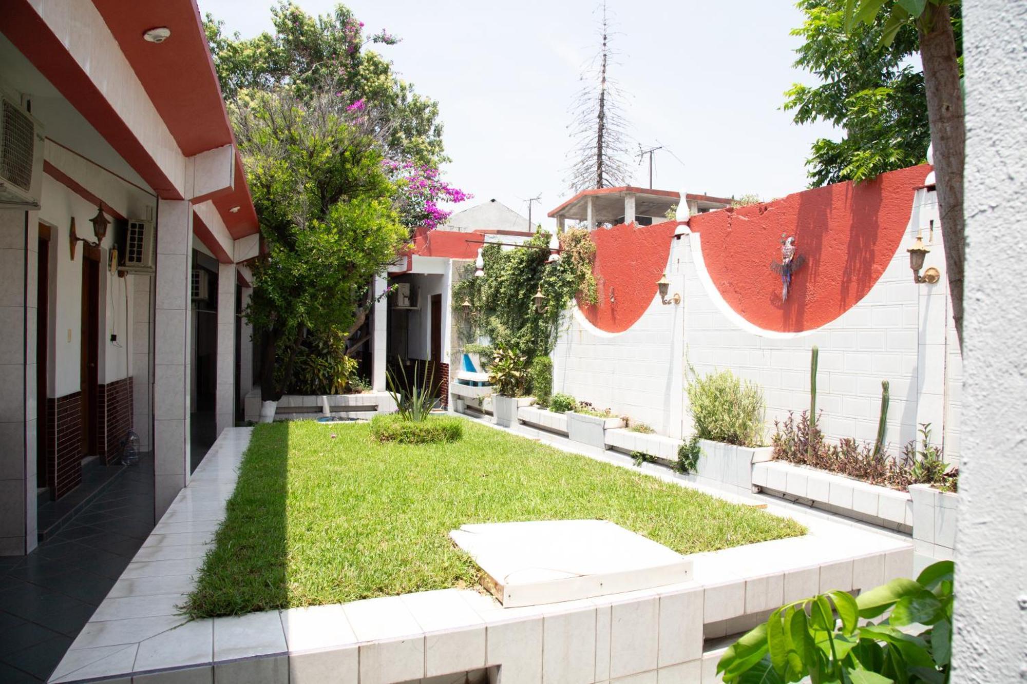 Hotel Privada Guadalupe Monterrey Esterno foto